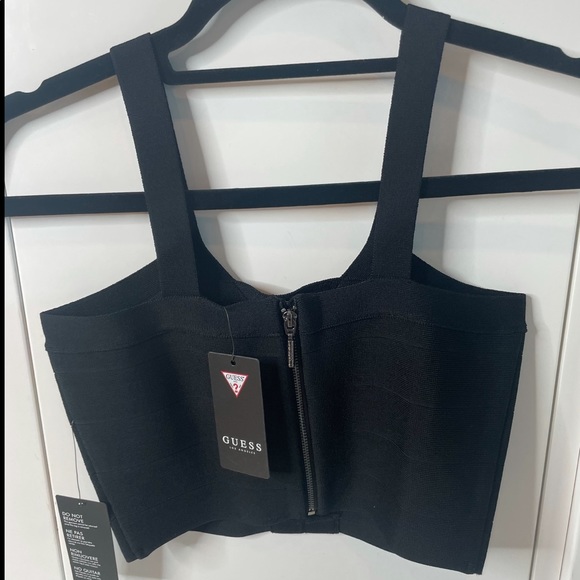 Guess black crop top - Picture 2 of 3